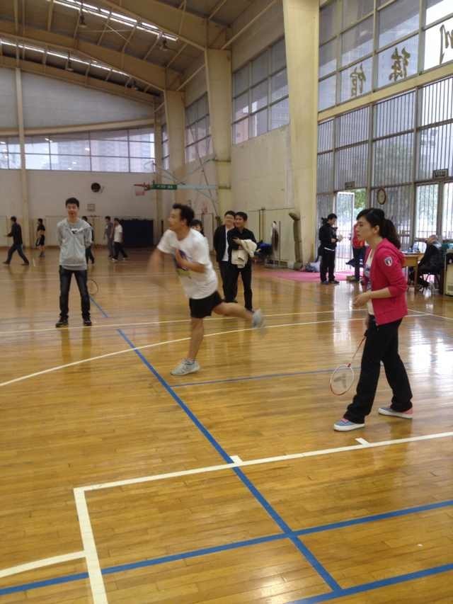 2013级MPA双证班举行羽毛球比赛
